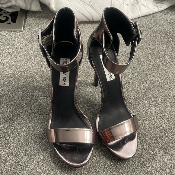 Steve Madden Heels - Picture 4 of 5